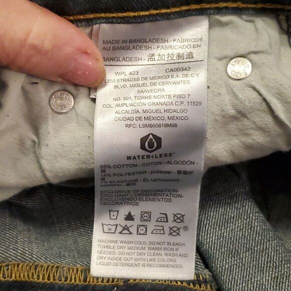 Levis Signature Jeans Men's 30x30.5 S61 Relaxed Straight Leg Dark Wash, low rise - Picture 6 of 8